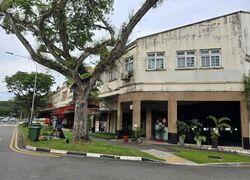 Sembawang Road (D26), Shop House #608501551
